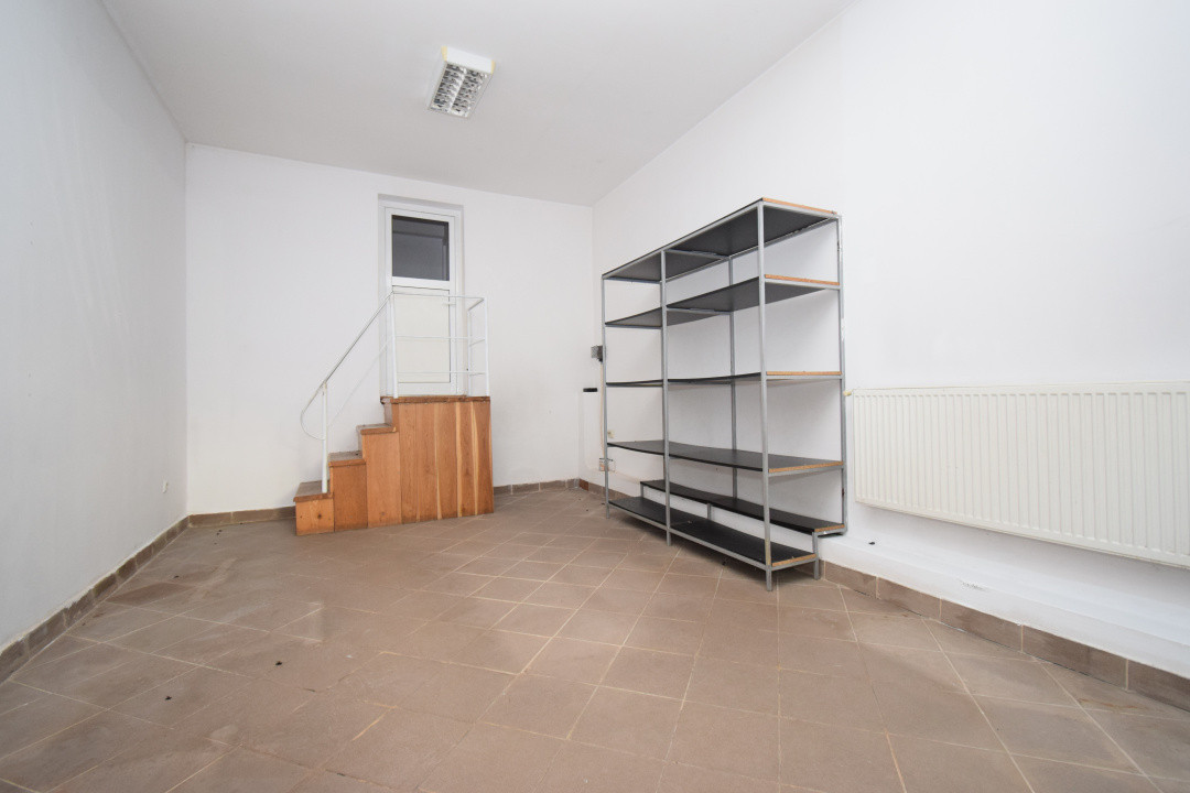 Casa stil arhitectural  deosebit, strada Paltinis, deschidere dubla