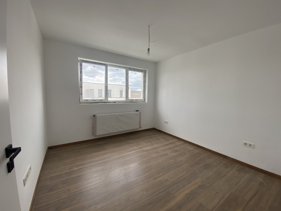 Apartament de vanzare 3 camere balcon terasa parcare Selimbar Sibiu