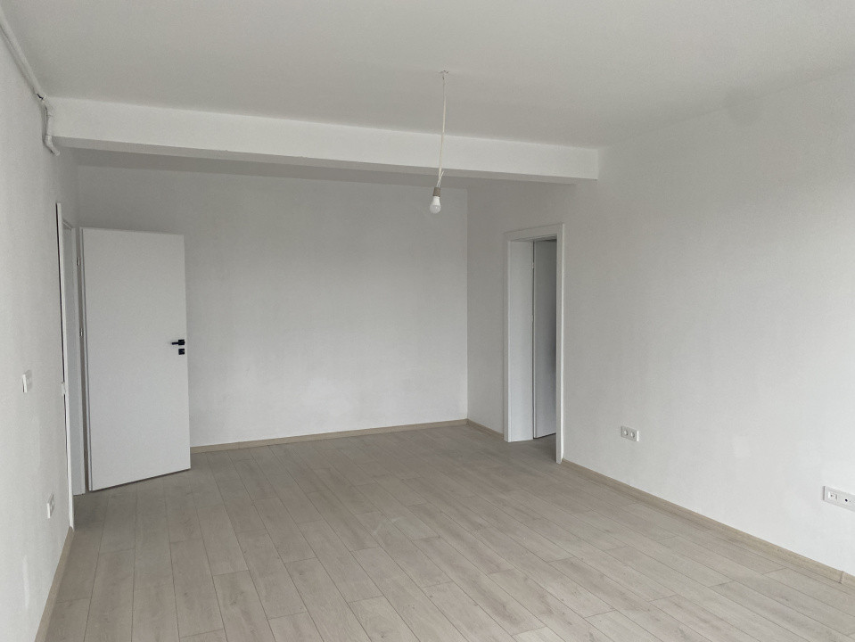 Apartament de vanzare 3 camere 80mp finisat la cheie etaj 1 intermediar