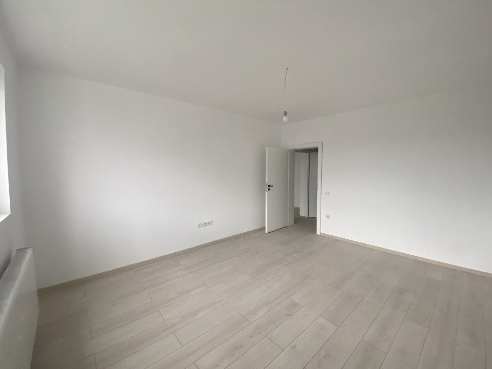 Apartament de vanzare 3 camere 80mp finisat la cheie etaj 1 intermediar