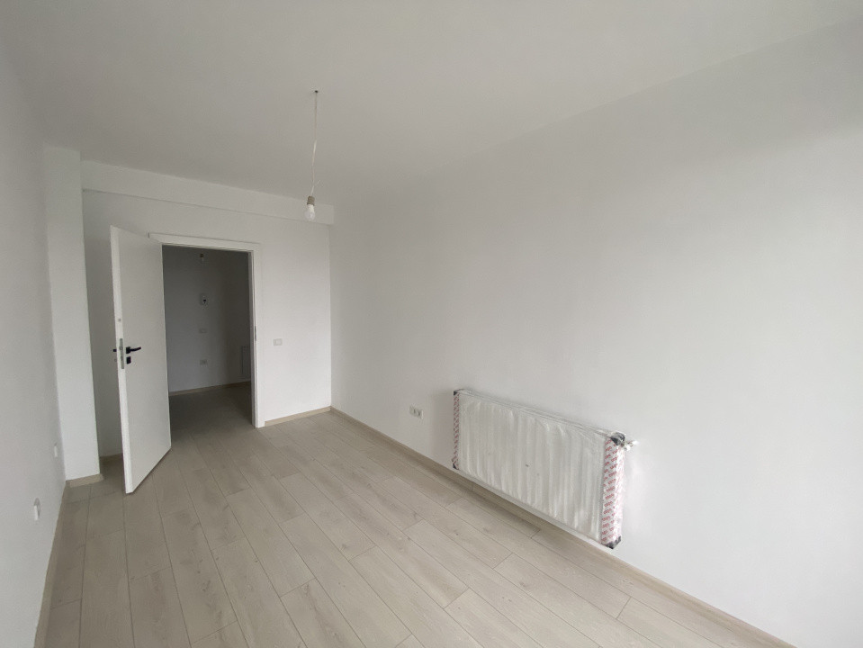 Apartament de vanzare 3 camere 80mp finisat la cheie etaj 1 intermediar