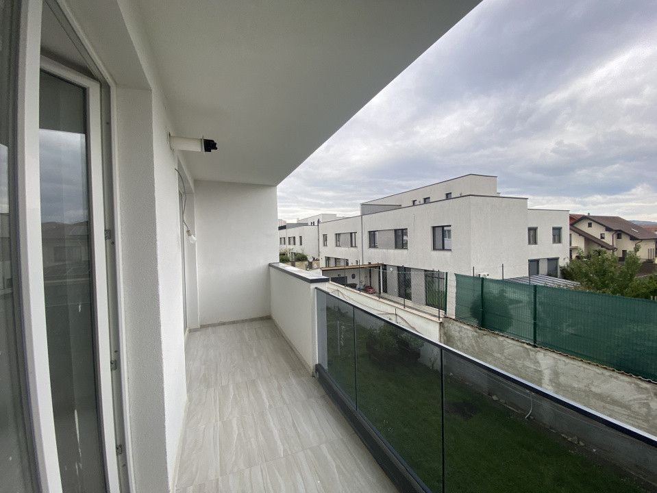 Apartament de vanzare 3 camere 80mp finisat la cheie etaj 1 intermediar