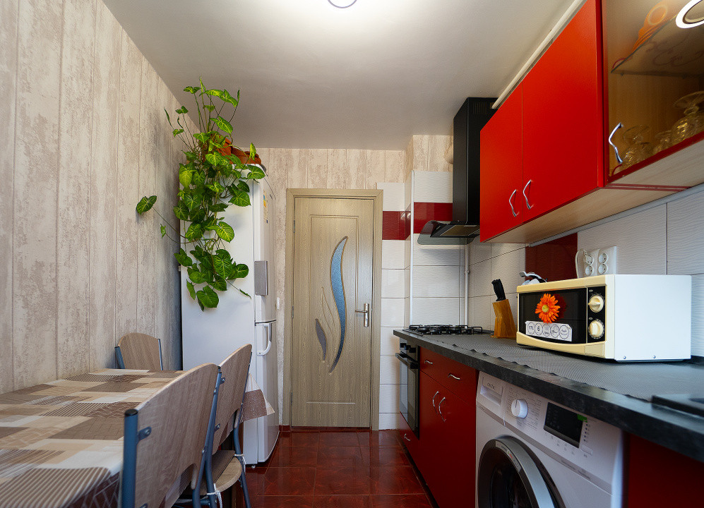Apartament 2 camere mobilat-utilat, pivinta, strada Semaforului