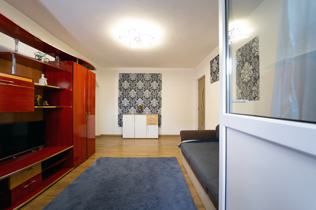 Apartament 2 camere mobilat-utilat, pivinta, strada Semaforului