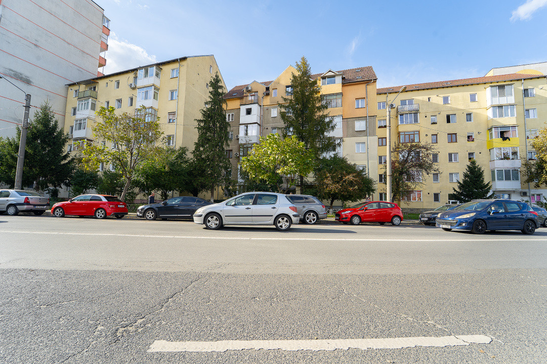 Apartament 2 camere mobilat-utilat, pivinta, strada Semaforului