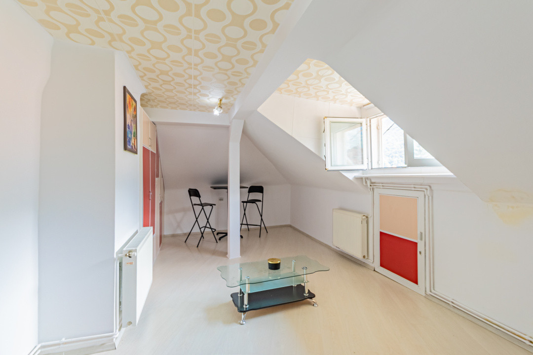 Urgent! - INVESTITIE - Garsoniera in Centrul Istoric - Priveliste Panoramică