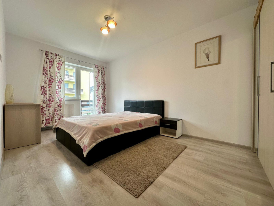 De inchiriat, apartament utilat si mobilat cu 3 camere!