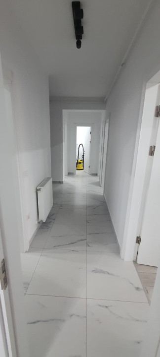 De inchiriat apartament cu 3 camere, mobilat, in cartierul Tractorul!