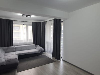 De inchiriat apartament cu 3 camere, mobilat, in cartierul Tractorul!