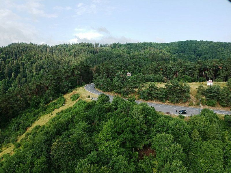 Teren cu priveliste superba si deschidere la drumul de Poiana Brasov