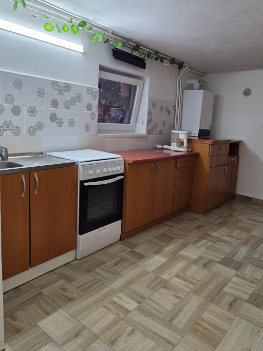 Apartament 2 camere la casa