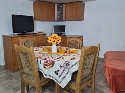 Apartament 2 camere la casa