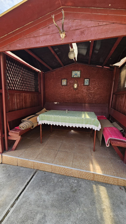 Casa cu poveste si potential – locul perfect pentru un nou inceput in Seica Mare