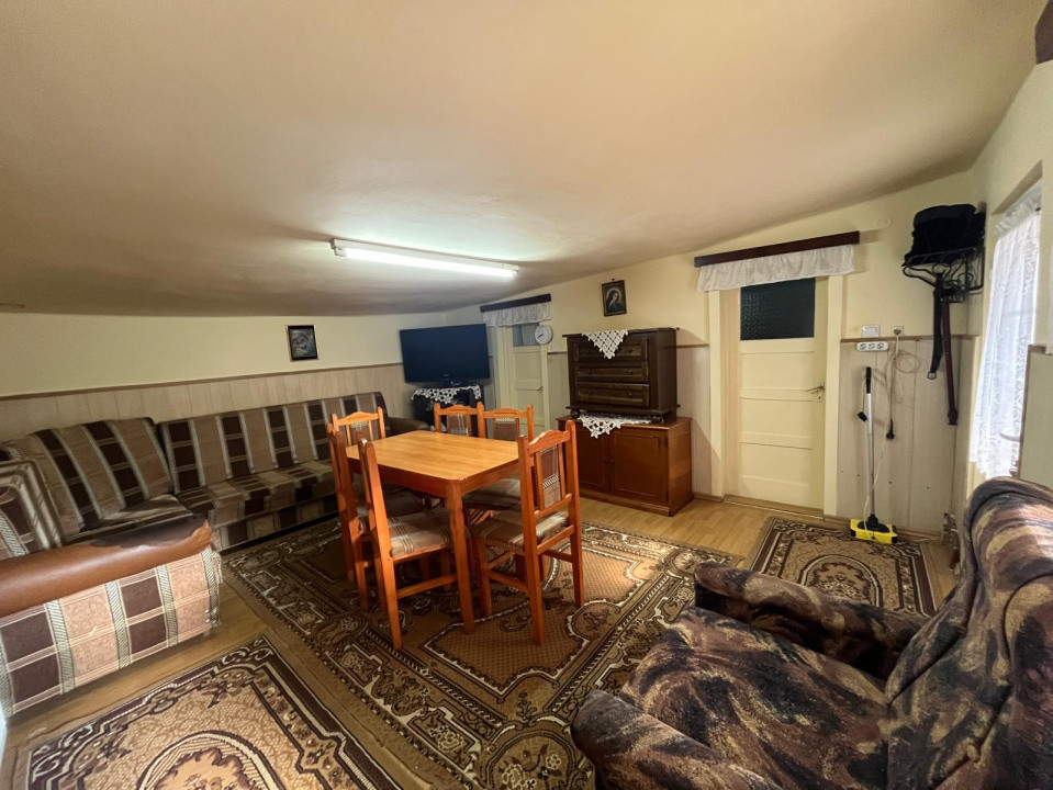 Casa cu poveste si potential – locul perfect pentru un nou inceput in Seica Mare