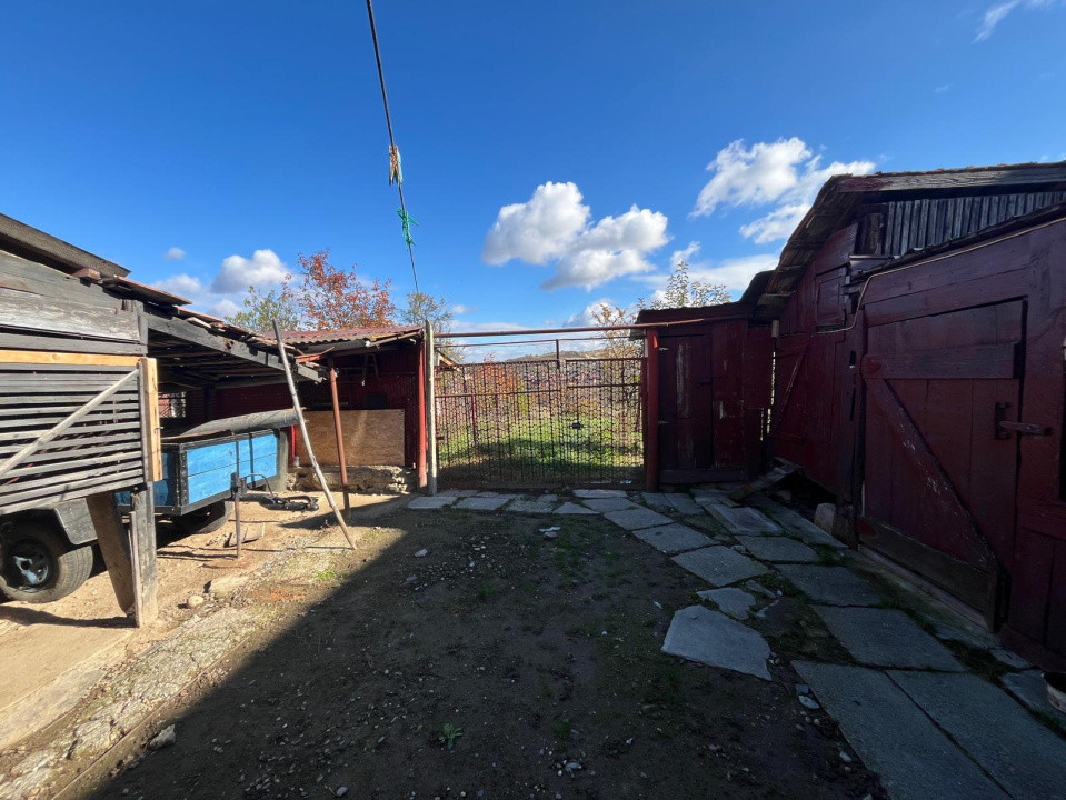 Casa cu poveste si potential – locul perfect pentru un nou inceput in Seica Mare