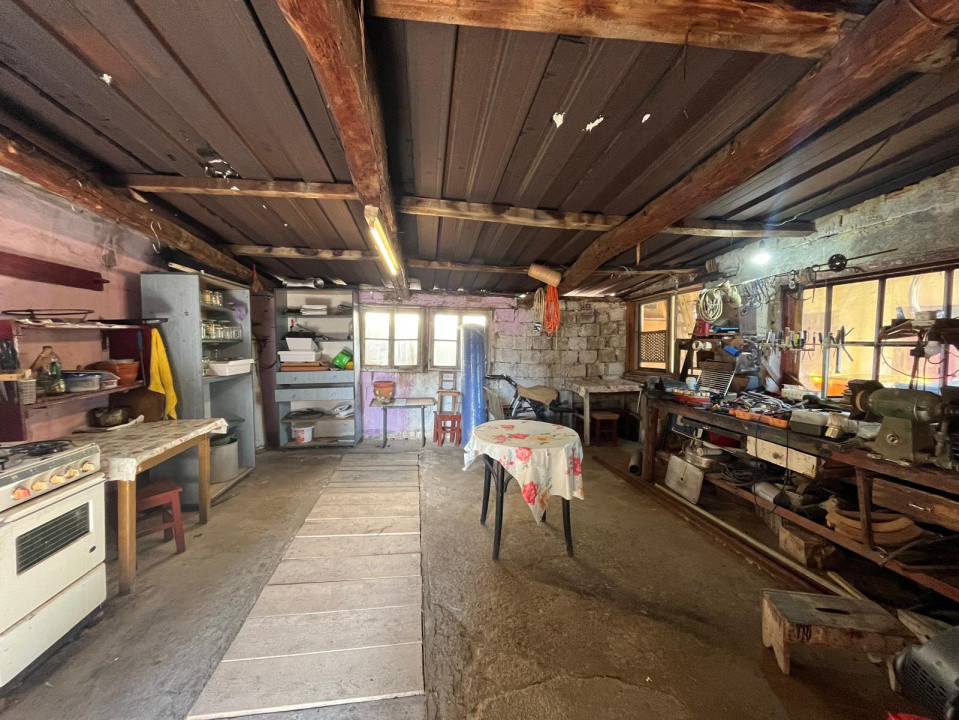 Casa cu poveste si potential – locul perfect pentru un nou inceput in Seica Mare