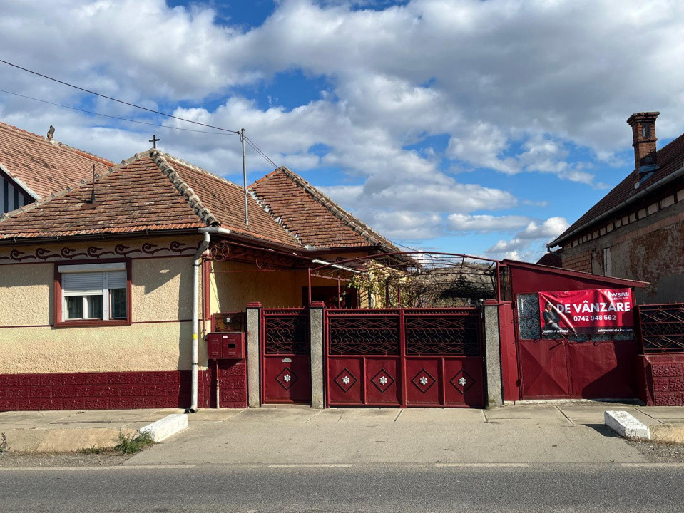Casa cu poveste si potential – locul perfect pentru un nou inceput in Seica Mare