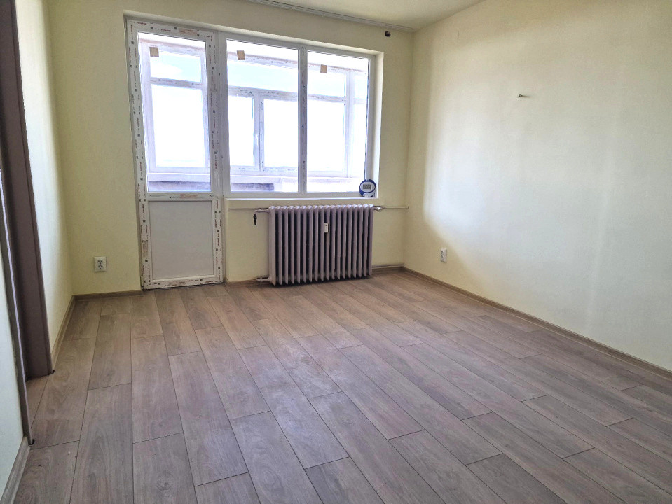 Central – 3 camere cu vedere superbă