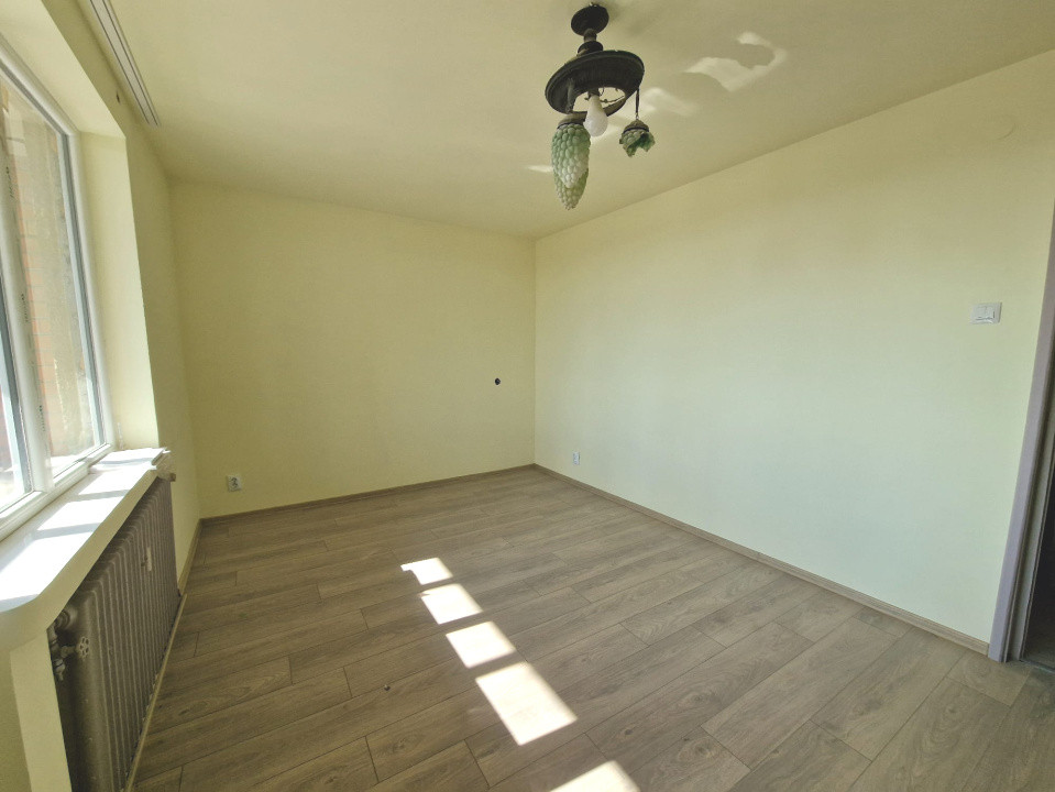 Central – 3 camere cu vedere superbă