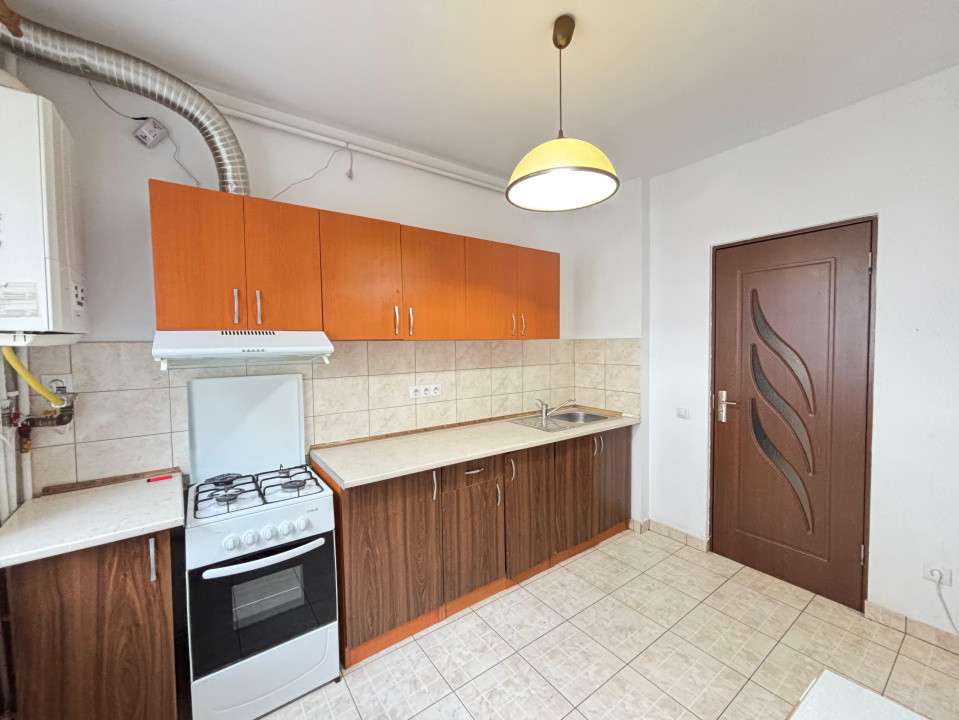 Apartament 2 camere -zona Penny Ciresica