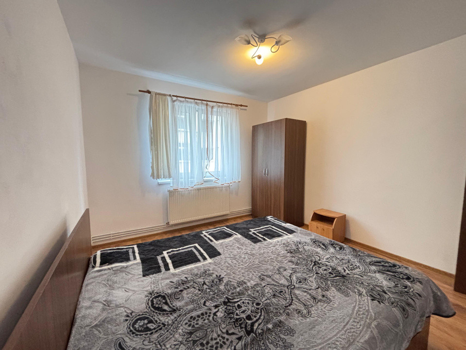 Apartament 2 camere -zona Penny Ciresica