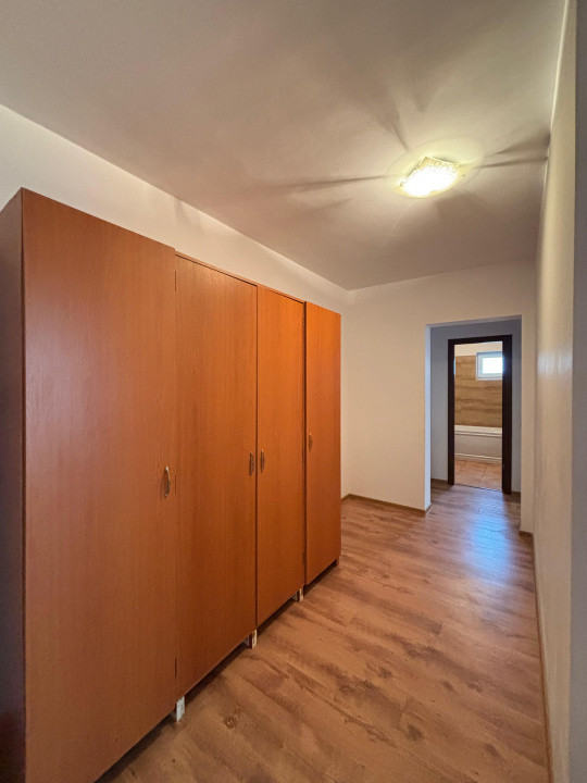 Apartament 2 camere -zona Penny Ciresica
