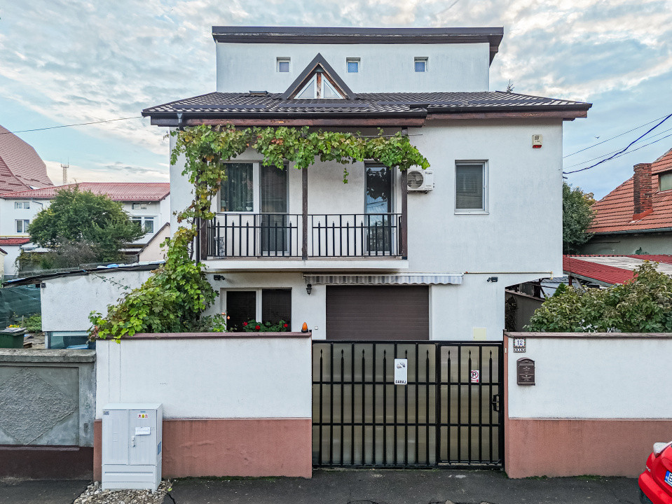 Casa individuala cu 5 camere, de vanzare, in Brasov, zona Bartolomeu!