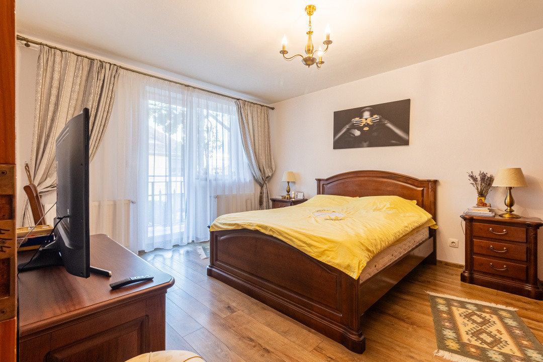 Casa individuala cu 5 camere, de vanzare, in Brasov, zona Bartolomeu!