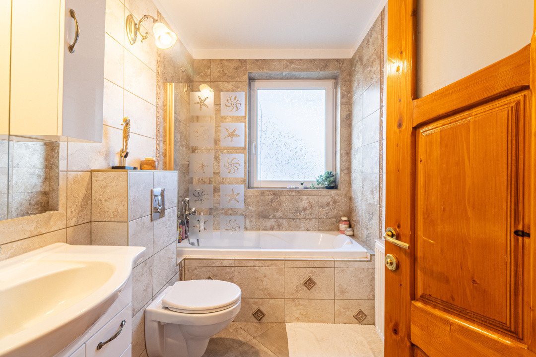 Casa individuala cu 5 camere, de vanzare, in Brasov, zona Bartolomeu!