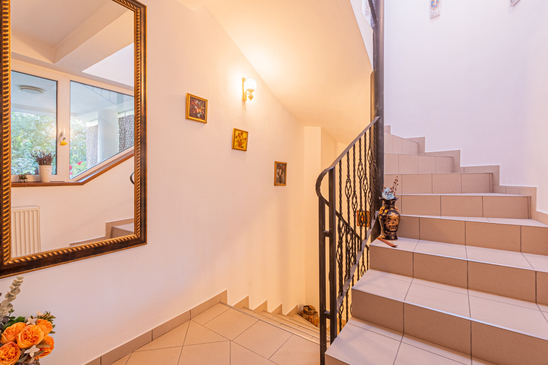 Casa individuala cu 5 camere, de vanzare, in Brasov, zona Bartolomeu!