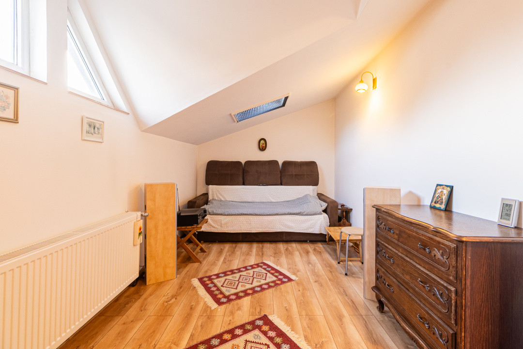 Casa individuala cu 5 camere, de vanzare, in Brasov, zona Bartolomeu!