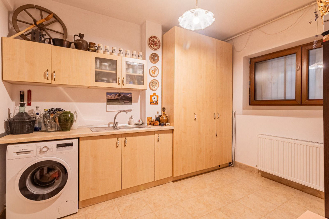 Casa individuala cu 5 camere, de vanzare, in Brasov, zona Bartolomeu!