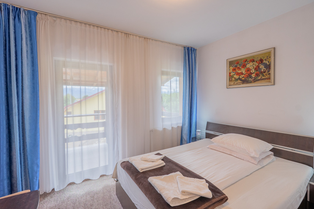 Pensiune cu restaurant, terasa, 14 camere, oportunitate de investitie turistica