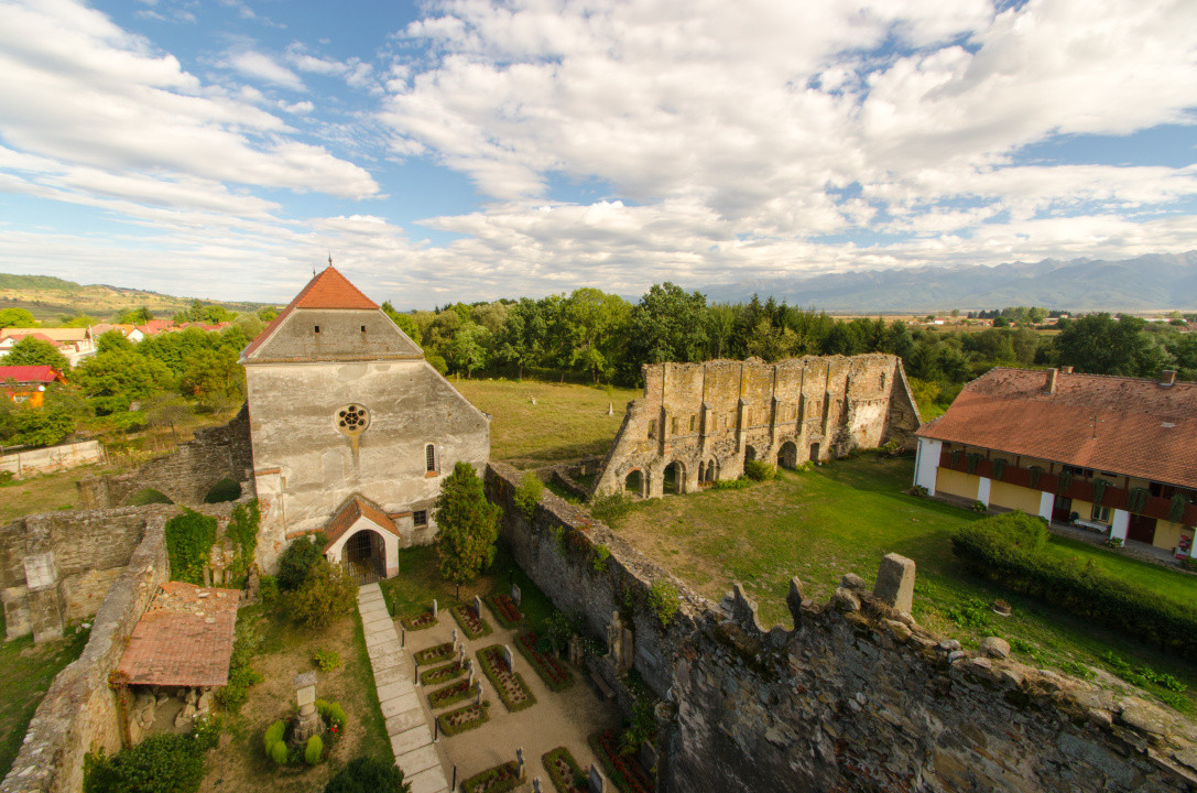 Pensiune cu restaurant, terasa, 14 camere, oportunitate de investitie turistica