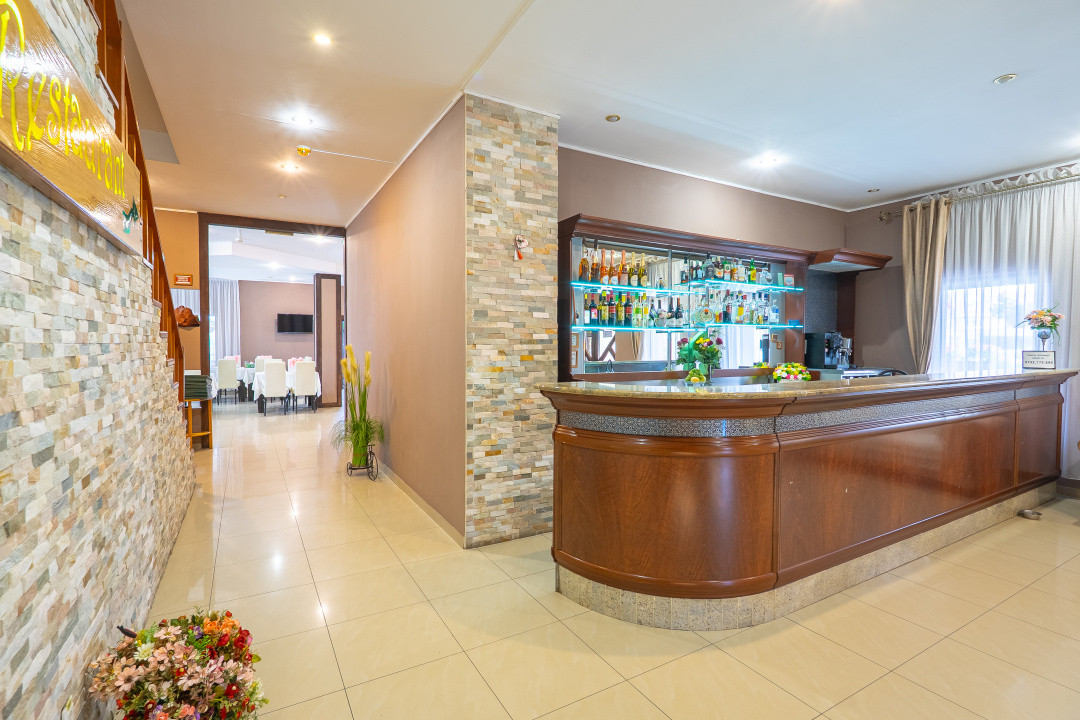 Pensiune cu restaurant, terasa, 14 camere, oportunitate de investitie turistica