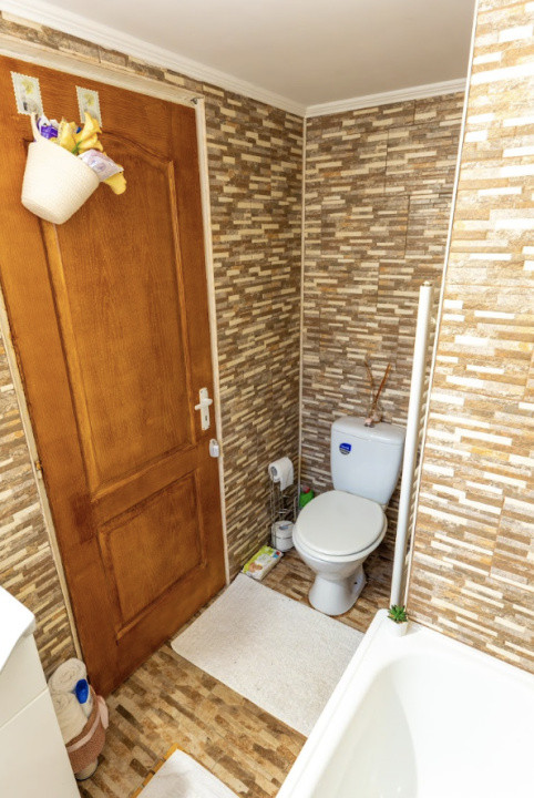 Cămin primitor unicat, cu 3 cam. și atmosferă caldă, recent modernizat