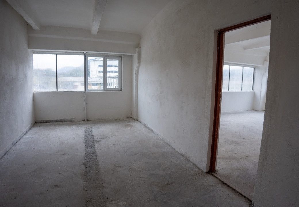 Hală industrială P+E de vânzare în Toplița – 628 mp construiți, structură beton 