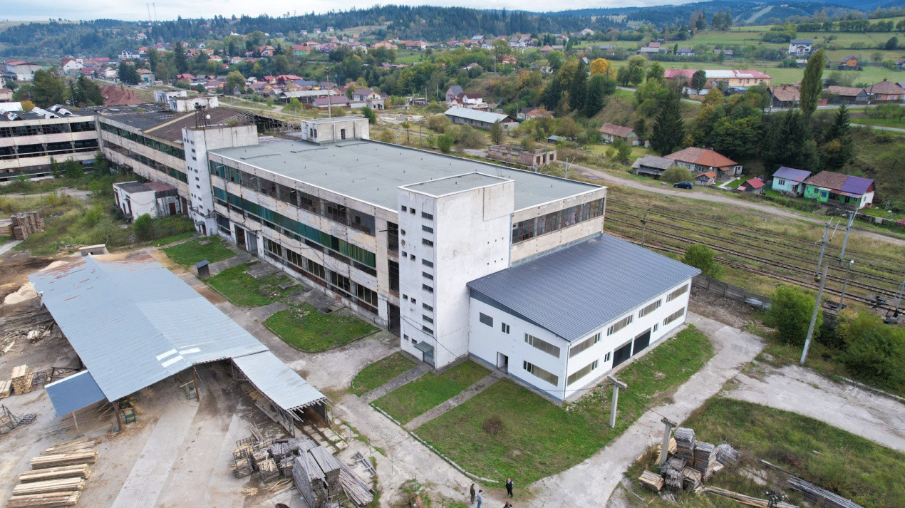 Clădire industrială cu potențial mixt – producție, depozitare, servicii –Toplița