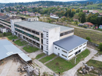Clădire industrială cu potențial mixt – producție, depozitare, servicii –Toplița