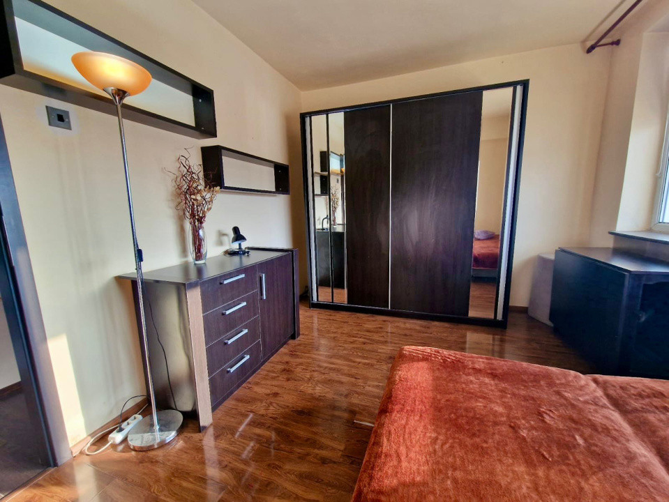 Apartament ultra-central de inchiriat 