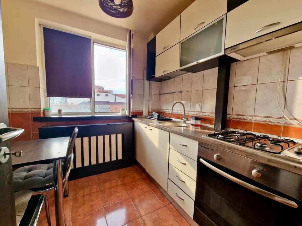Apartament ultra-central de inchiriat 