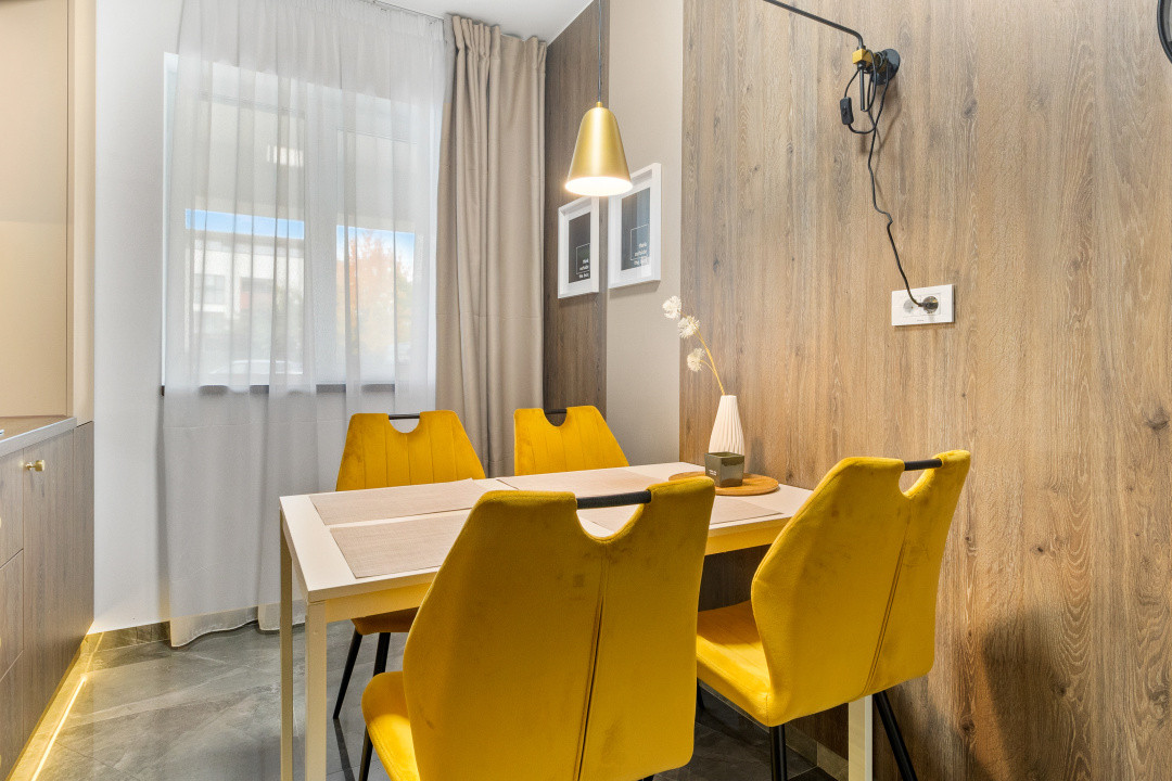 Apartament lux,66mp+2 terase,zona Tractorul, aproape de Coresi Mall,Comision 0%!