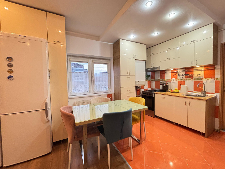 Apartament de vânzare, 3 camere - str. Plugarilor, Sibiu