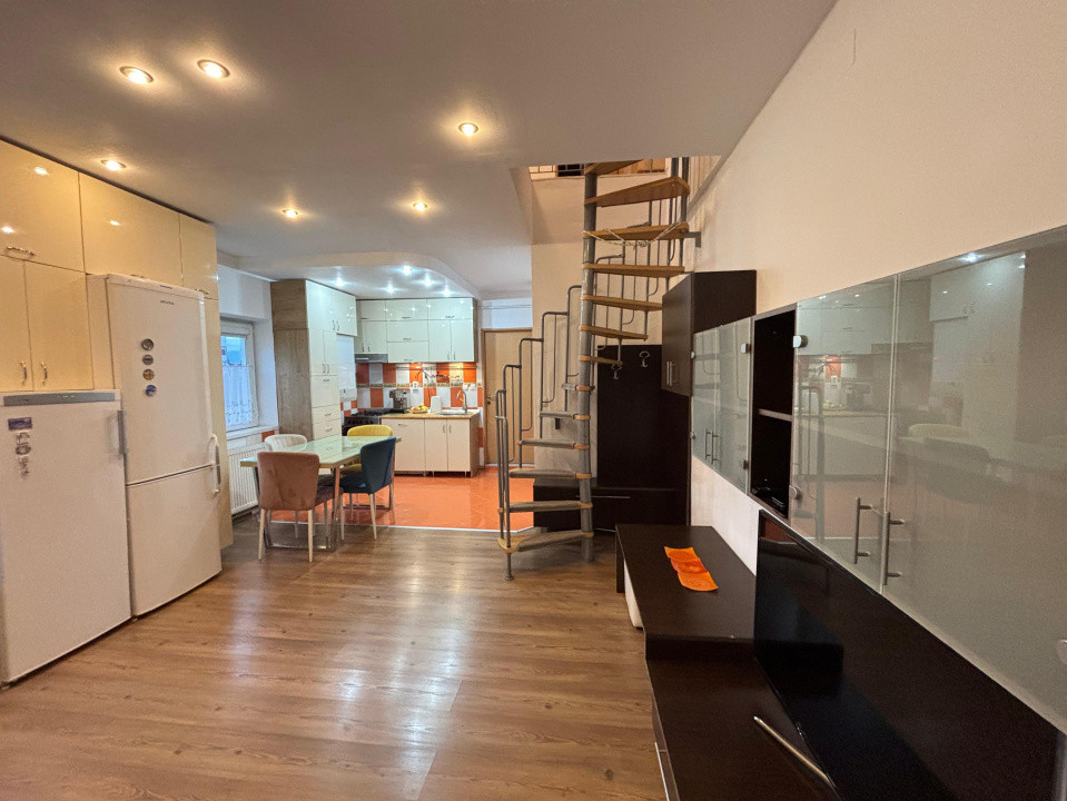 Apartament de vânzare, 3 camere - str. Plugarilor, Sibiu