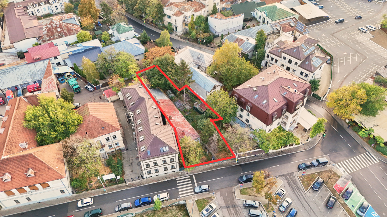 Teren în centrul Iasului, langa Hotel Eden