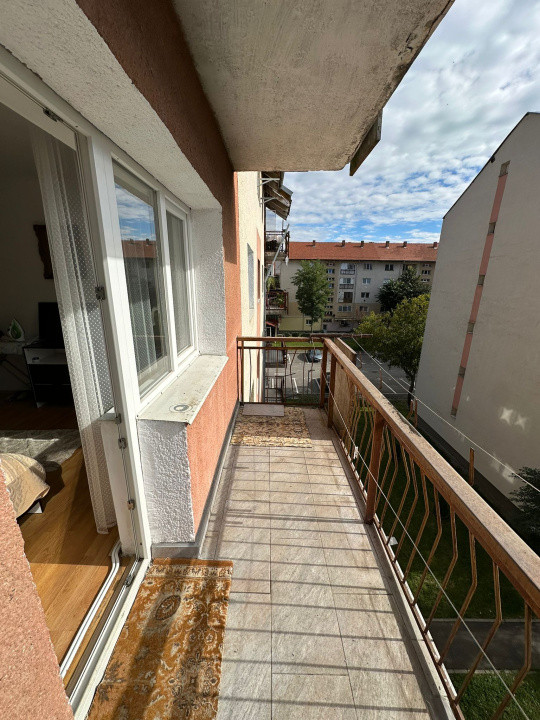 Comision0%, Str. Dorna  10, 3 camere, etaj 3 SM 440238