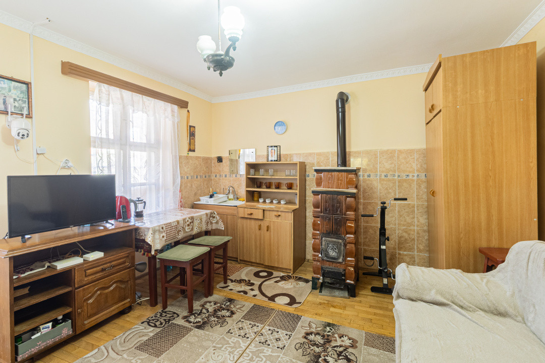 Casă individuală de vânzare 318 mp utili + 571 mp teren Comision 0%