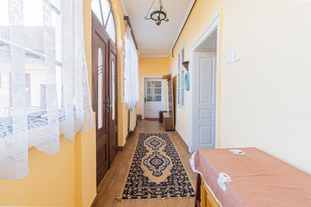 Casă individuală de vânzare 318 mp utili + 571 mp teren Comision 0%