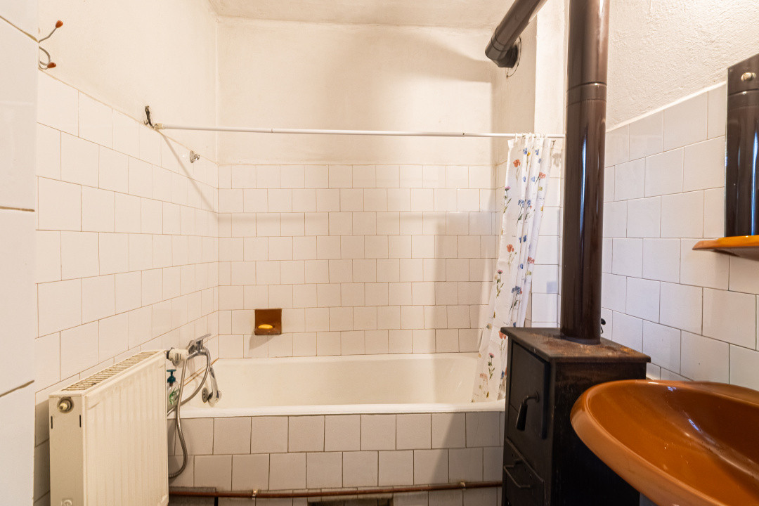 Casă individuală de vânzare 318 mp utili + 571 mp teren Comision 0%