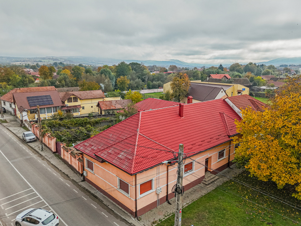 Casă individuală de vânzare 318 mp utili + 571 mp teren Comision 0%